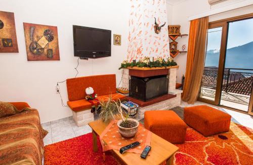 Karpenisi House | Artemis