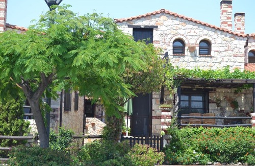 Psakoudia House | Artemis Stone House
