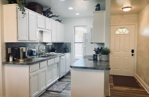 Granbury House | Artful Escape @ Lake Granbury
