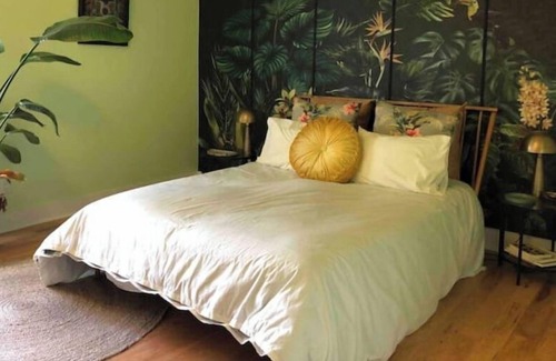 San Marcos House | Artful Ranch House & Pool ~Zoetic~