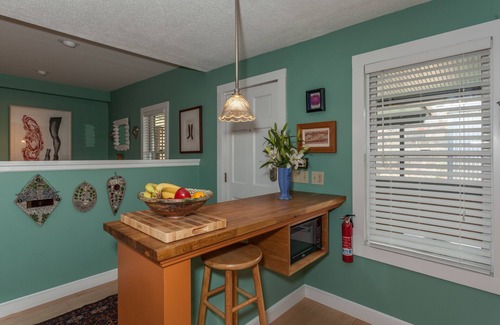 Centennial House | Artfully furnished guest house