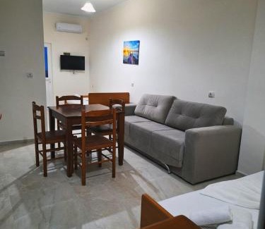 Borsh House | Arthur's 4Apartments