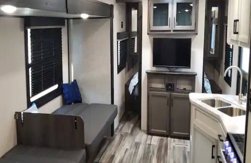 North Sarasota House | Arthur the Camper-Glamping Retreat