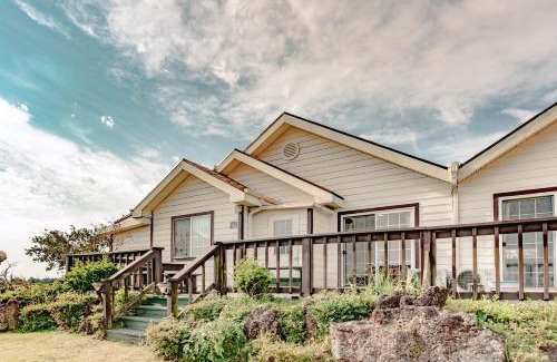 Seongsan House | Arting Pension