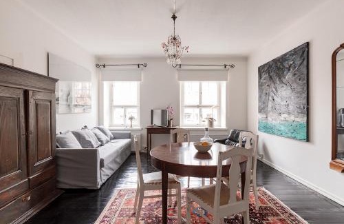 Kallio Apartment | Artist Apartment Susi