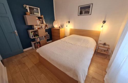 Courlancy House | Artist house with piano and charming garden