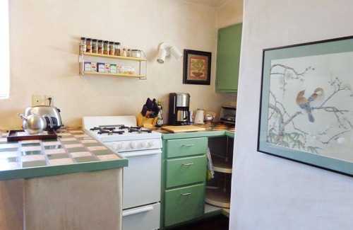 Taos House | Artist Retreat in the Heart of Plaza