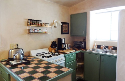 Taos House | Artist Retreat in the Heart of Plaza