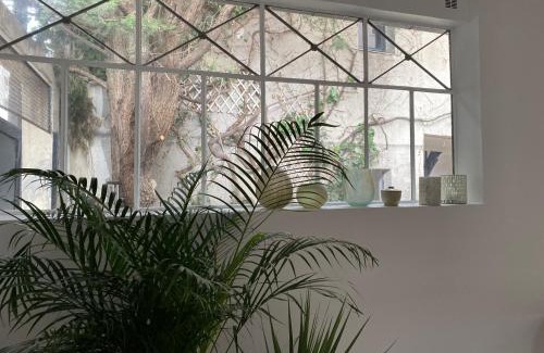 Gare Villa | Artist's Home - Villa & Private Courtyard - 200m2
