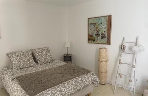 Gare Villa | Artist's Home - Villa & Private Courtyard - 200m2