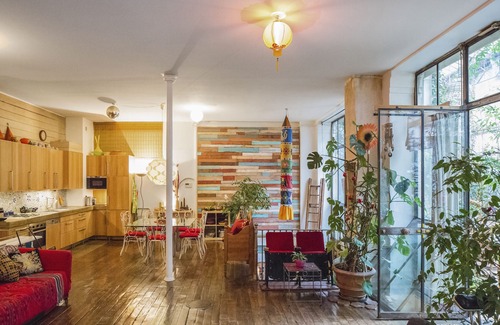 Saint-Vincent-de-Paul Apartment | Artist's loft with terrace in Paris. Charm, calm, ideal family.