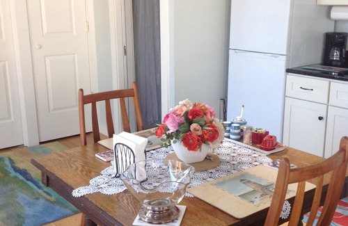 Rockport Apartment | Artist's Studio turned Guest House Sleeps up to 3