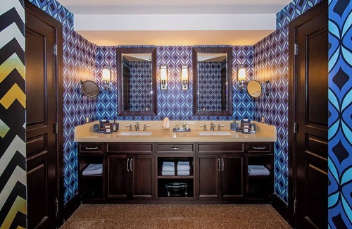 City Center Hotel | Artist Suite, National Hotel – Cabana Level w/Artful Touch