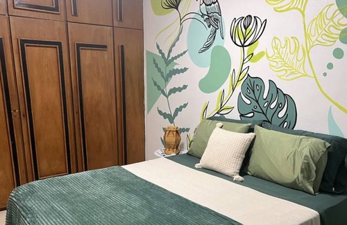 Rio Vermelho Condo | Artistic Suite Close to beach in Rio Vermelho Central