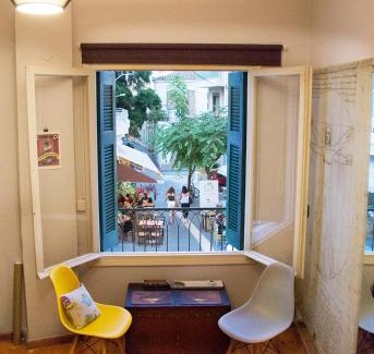 Heraklion Apartment | Artistic Getaway Home - Super Central