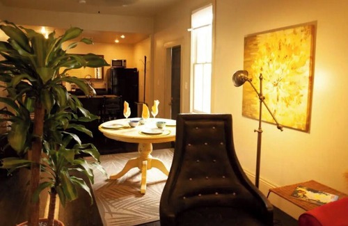 Faubourg Lafayette Apartment | Artistic Space Hosted by Andy