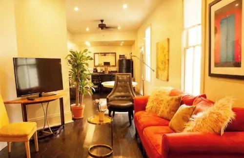 Faubourg Lafayette Apartment | Artistic Space Hosted by Andy