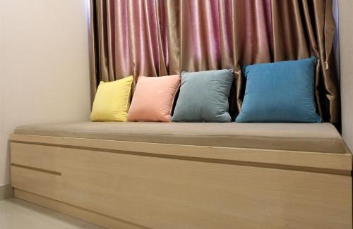 Cikarang Apartment | Artistic Studio Apartment at The Oasis Cikarang By Travelio