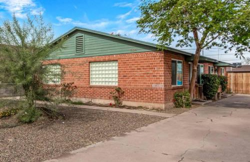 Garfield House | Artsy Garfield, Your Downtown Phoenix Getaway