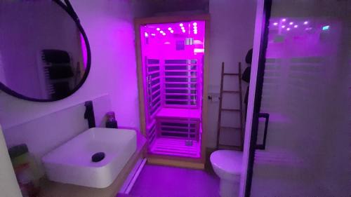 Saint-Priest Apartment | Arty Appart - Clim - Parking box privé - Balcon - Sauna en option