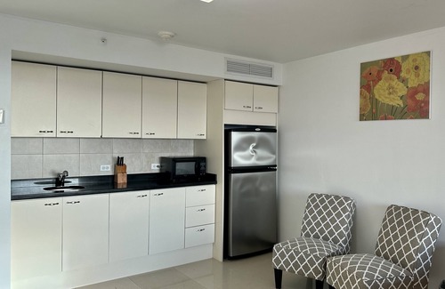 Eagle Beach Condo | Aruba Eagle Beachfront Oceania Resort 3bd3ba Penthouse w/private rooftop terrace