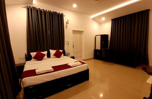 Rajakkad Resort | Aruvi Resort Munnar