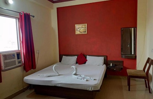 Varanasi House | Arvi Guest House