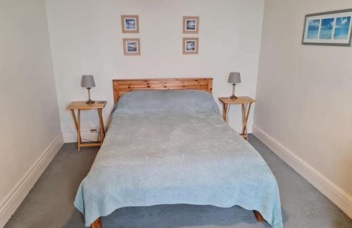New Quay House | Arvonia sleeps 7, sea views, dog friendly