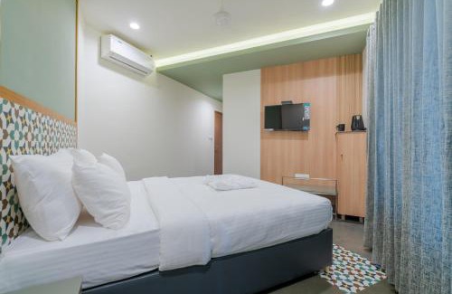 Kakkanad Hotel | ARYAAS REGENT