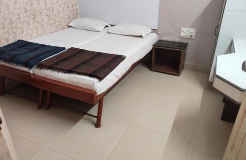 Hubli Hotel | Aryadurga Lodge