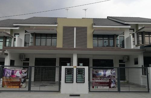 Taman Bukit Dahlia House | Aryan Homestay