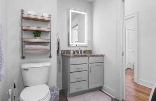 Downtown Knoxville Apartment | As Good as It Gets - 1st Floor Downtown KNX
