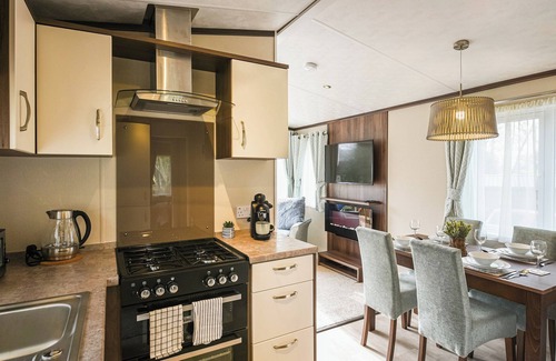 Hyssington Cottage | As soon as you arrive at Avon Lodge, you feel instantly rested.