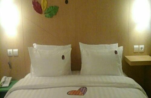 Klojen Hotel | Ascent Hotel & Cafe Malang