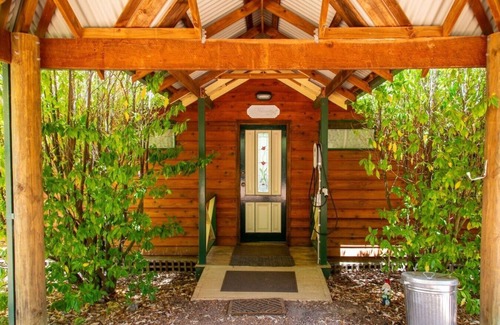 Bridgetown House | Ascot Holiday House Bridgetown 4 BR 4 BA
