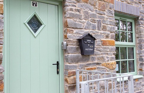 Pentrebach Cabin | Ash Cottage