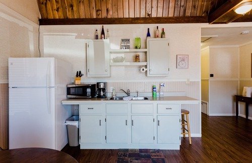 Hermann House | Ash Creek Suite - In Downtown Historic Hermann