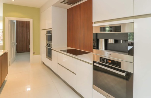 Holmbridge House | Ash Villa