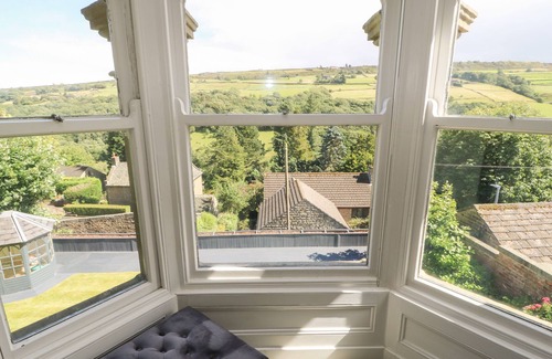 Holmbridge House | Ash Villa