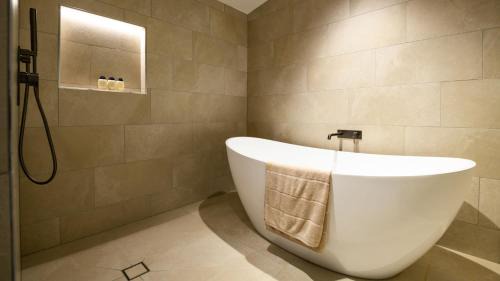 Ashbourne House | Ashbourne Farmhouse Near Woodend