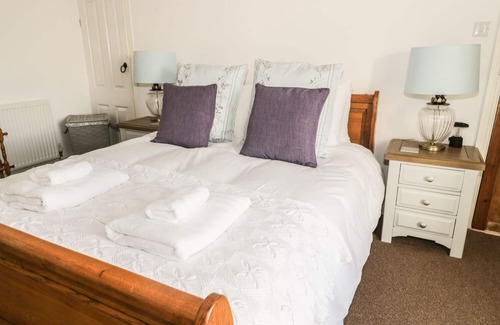 Longframlington Cottage | ASHDOWNE, pet friendly, country holiday cottage in Longframlington