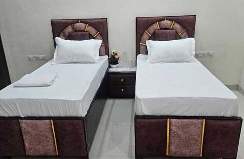 Greater Noida Bed & Breakfast | Ashirwaad249