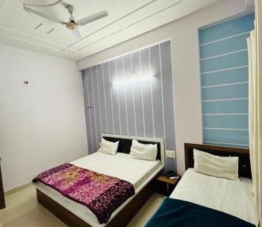 Khatu Hotel | Ashirwad Guest House