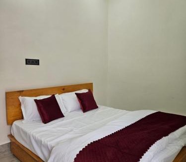Kharsali Bed & Breakfast | Ashiyana home stay