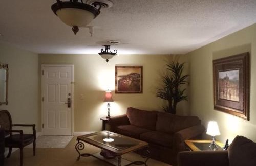 Florence Hotel | Ashley Quarters Hotel Airport-Cincinnati