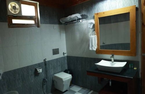 Dhela Hotel | Ashoka Tiger Trail By VistaLux