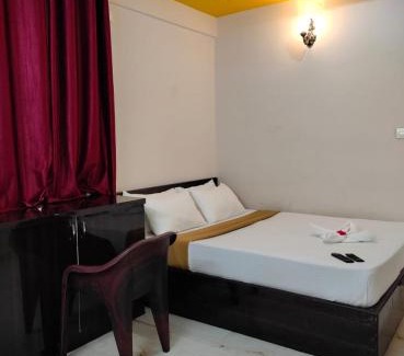Vastare Hotel | Ashraya Comforts