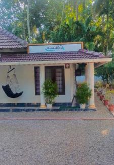 Munroe Island House | Ashtaman's Chayakkadaveedu Homestay
