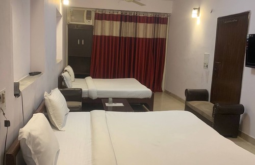 Kashmere Gate House | Ashu Villa Guest House