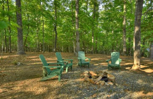 Dial House | Aska Gypsy w Hot Tub by Toccoa River Aska Trails